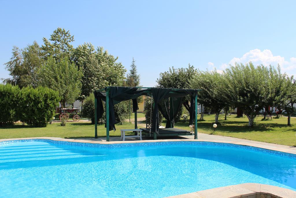 Galeria In The Garden Hotel Plovdiv Luaran gambar
